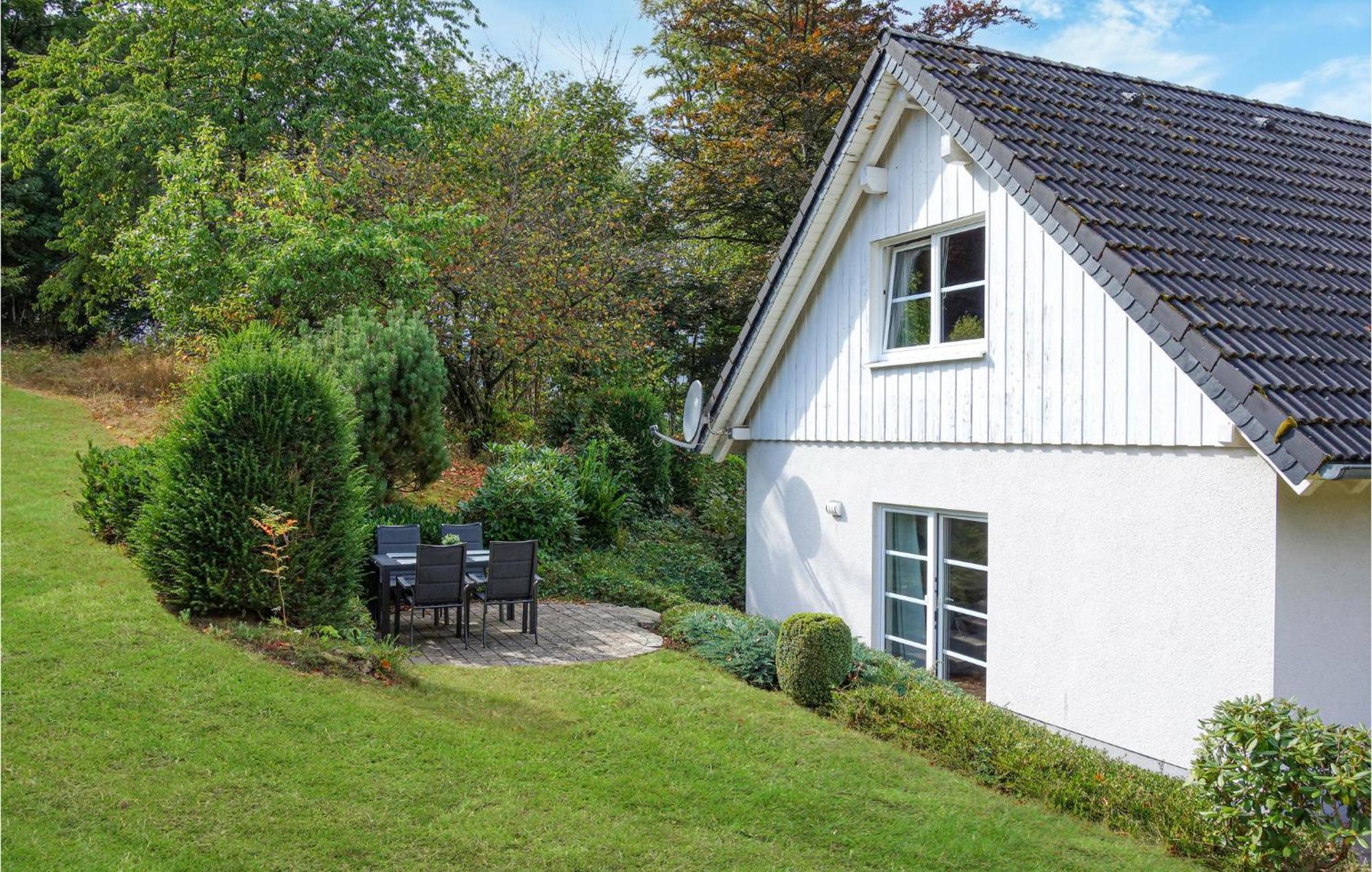 Gorgeous Home In Attendorn With Kitchen Esterno foto